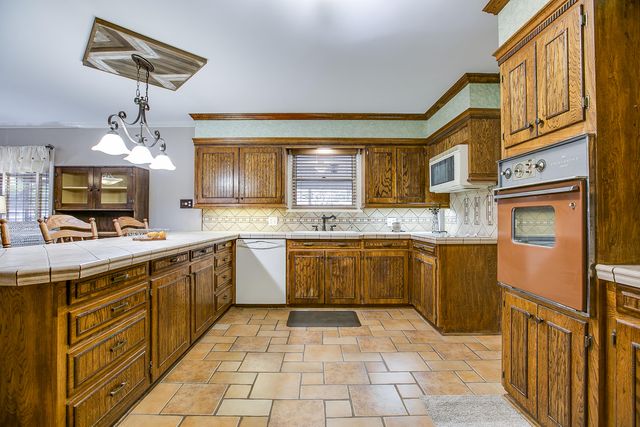 2813 W Avenue N, San Angelo, TX 76904
