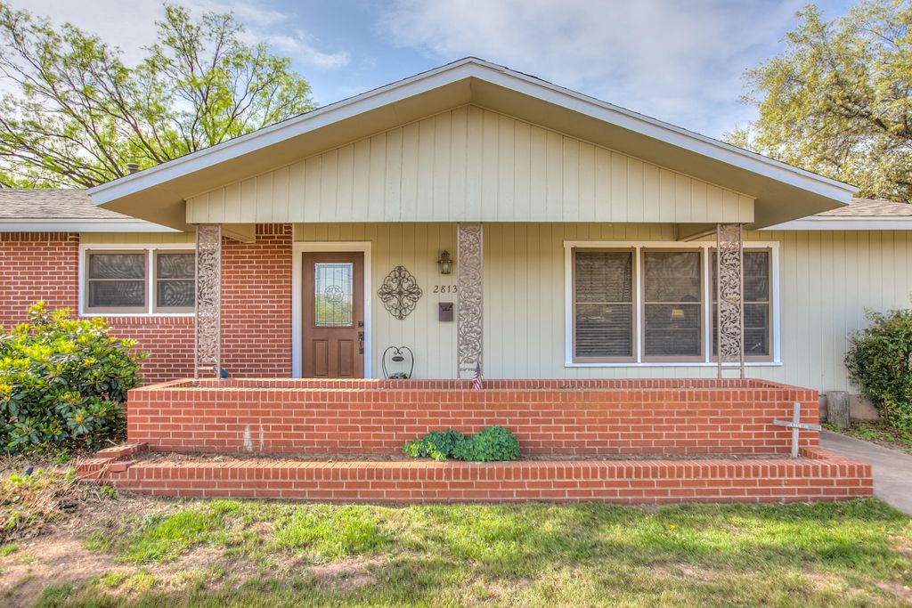 2813 W Avenue N, San Angelo, TX 76904