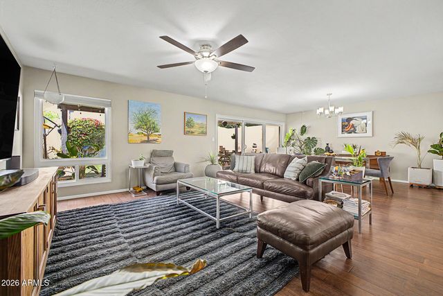 4316 E PICCADILLY Road, Phoenix, AZ 85018