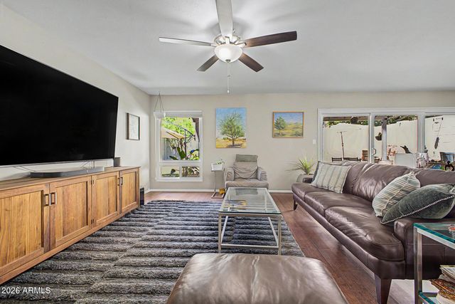 4316 E PICCADILLY Road, Phoenix, AZ 85018