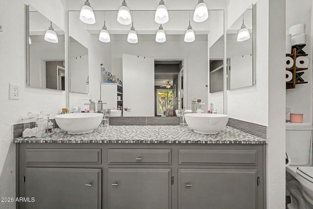 4316 E PICCADILLY Road, Phoenix, AZ 85018