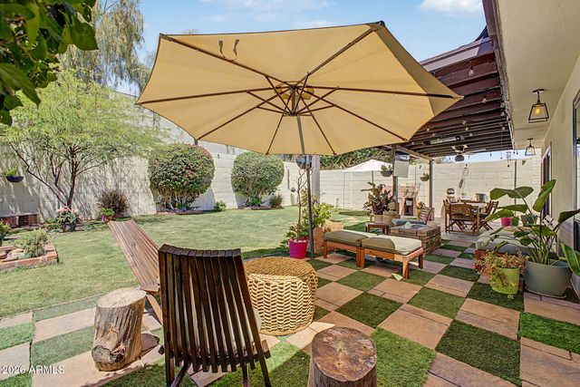 4316 E PICCADILLY Road, Phoenix, AZ 85018