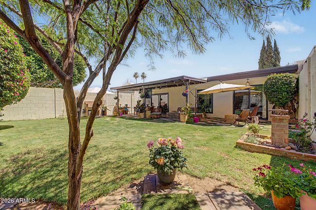 4316 E PICCADILLY Road, Phoenix, AZ 85018