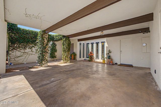 4316 E PICCADILLY Road, Phoenix, AZ 85018