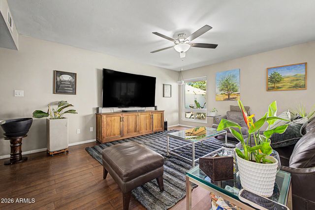 4316 E PICCADILLY Road, Phoenix, AZ 85018
