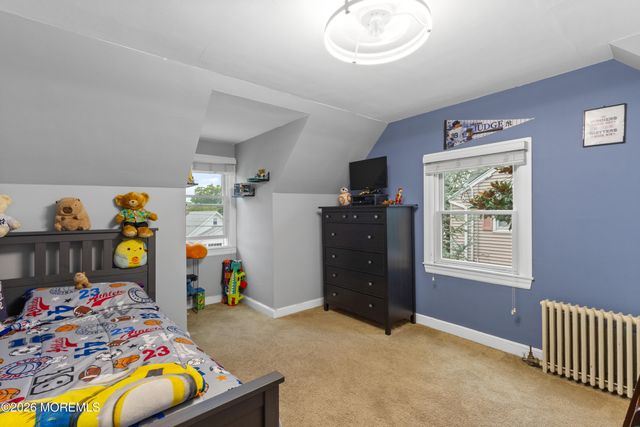 16 Vanderbilt Place, Woodbridge, NJ 07095