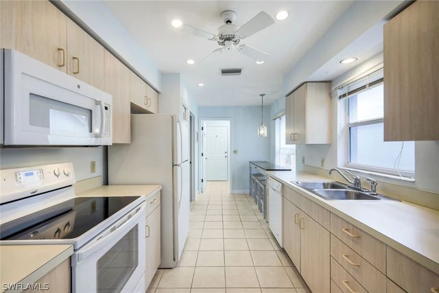 25202 Golf Lake CIR, Bonita Springs, FL 34135