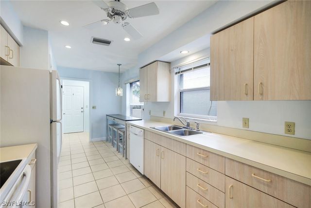 25202 Golf Lake CIR, Bonita Springs, FL 34135