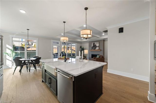 1335 Maple Chase Lane, Winston-salem, NC 27106