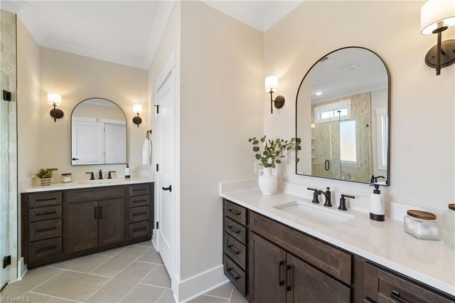 1335 Maple Chase Lane, Winston-salem, NC 27106