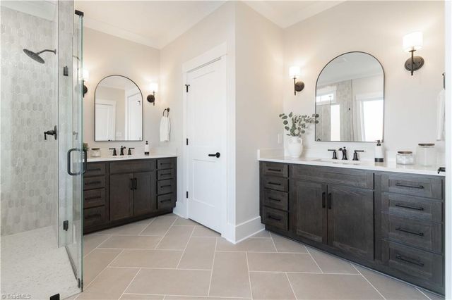 1335 Maple Chase Lane, Winston-salem, NC 27106