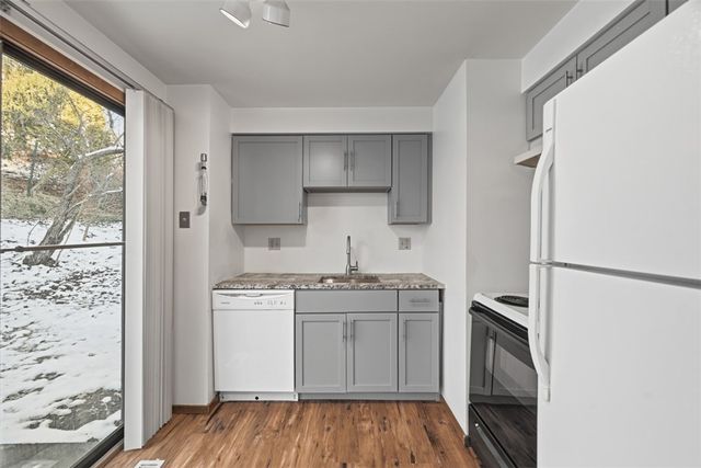 14 Bethany Dr A, Shaler, PA 15215