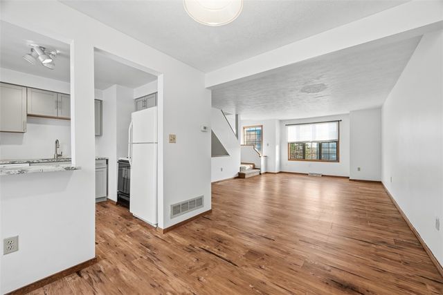 14 Bethany Dr A, Shaler, PA 15215