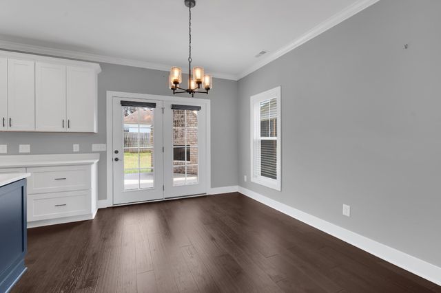 203 Campfire Ct, Winchester, TN 37398