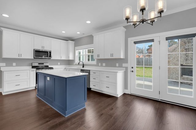 203 Campfire Ct, Winchester, TN 37398