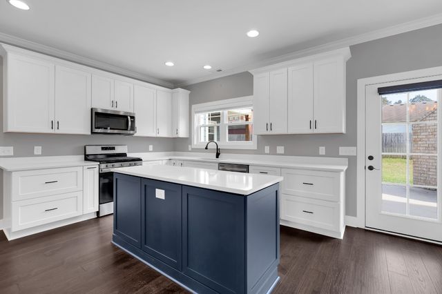 203 Campfire Ct, Winchester, TN 37398