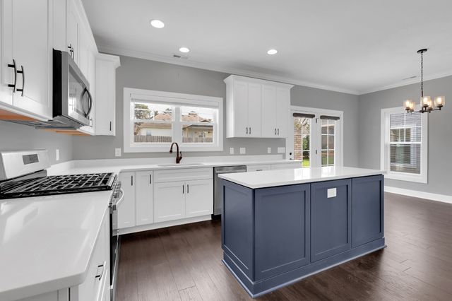 203 Campfire Ct, Winchester, TN 37398