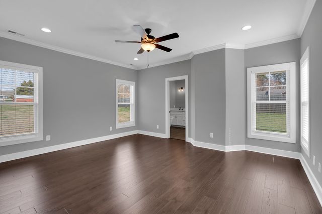 203 Campfire Ct, Winchester, TN 37398