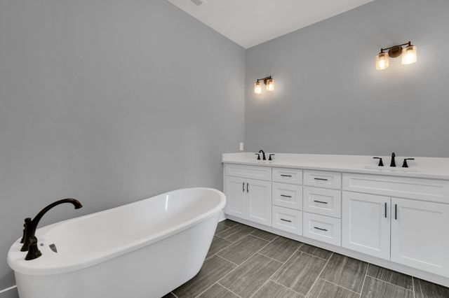 203 Campfire Ct, Winchester, TN 37398