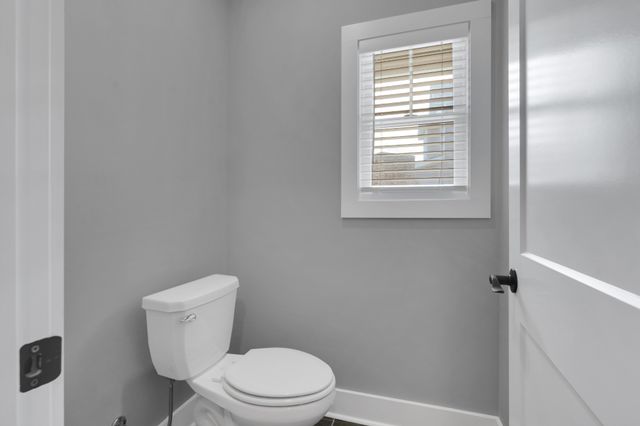 203 Campfire Ct, Winchester, TN 37398