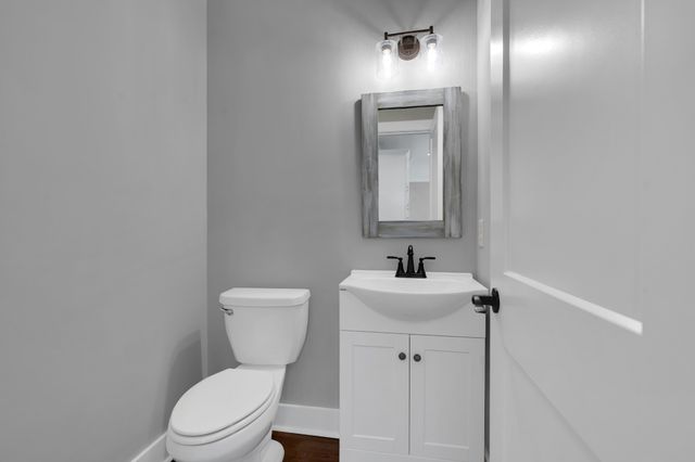 203 Campfire Ct, Winchester, TN 37398