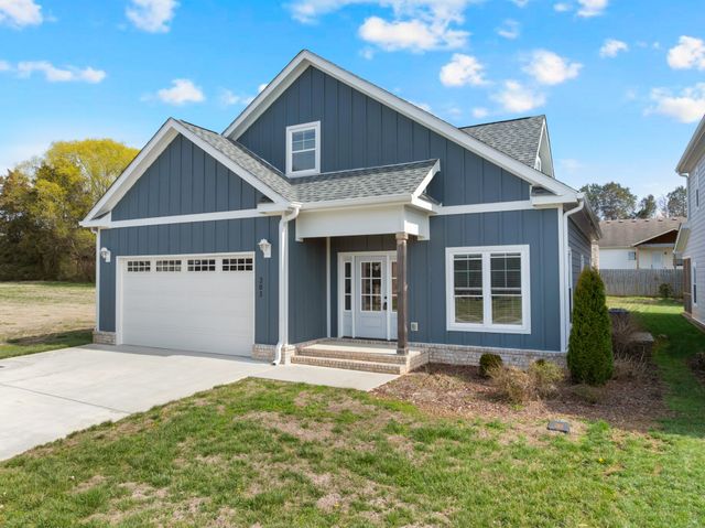 203 Campfire Ct, Winchester, TN 37398