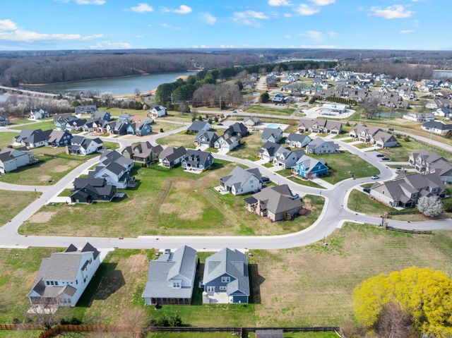 203 Campfire Ct, Winchester, TN 37398