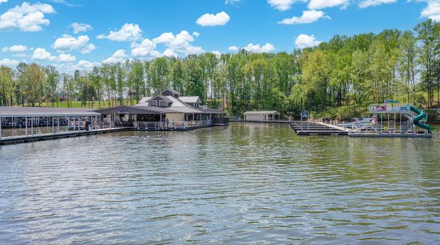 203 Campfire Ct, Winchester, TN 37398