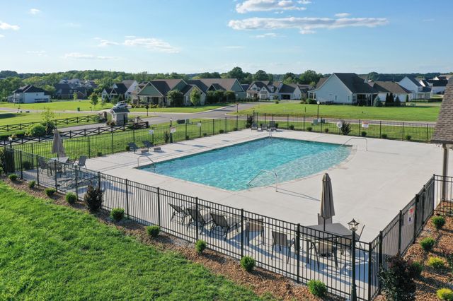 203 Campfire Ct, Winchester, TN 37398