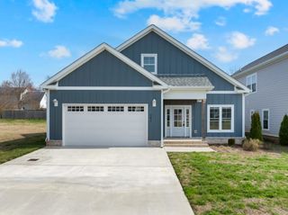 203 Campfire Ct, Winchester, TN 37398