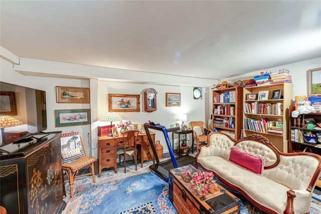 19 Harvard Road, Shoreham, NY 11786