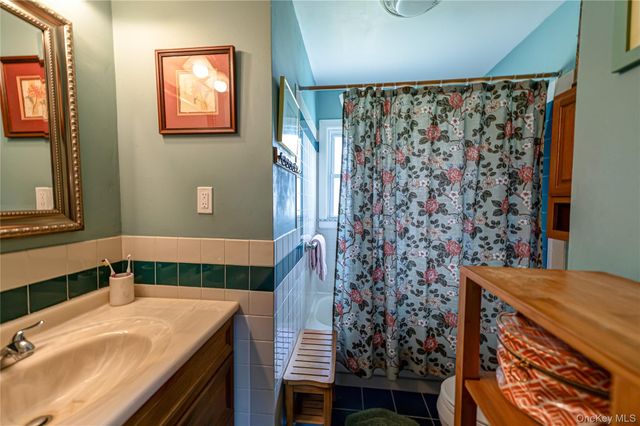 19 Harvard Road, Shoreham, NY 11786