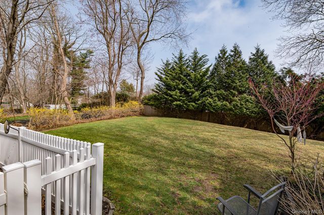 19 Harvard Road, Shoreham, NY 11786