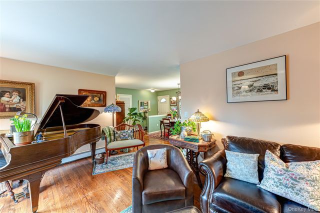 19 Harvard Road, Shoreham, NY 11786