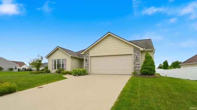 9815 Chadwick Lane, Fort Wayne, IN 46818