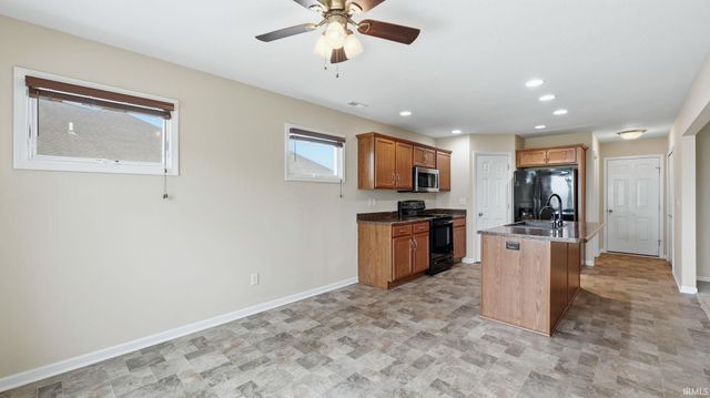 9815 Chadwick Lane, Fort Wayne, IN 46818
