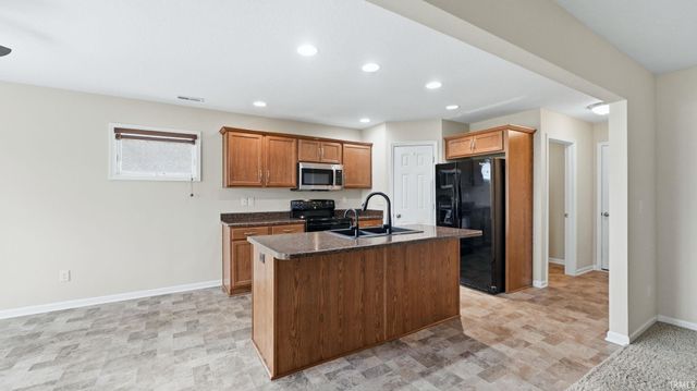 9815 Chadwick Lane, Fort Wayne, IN 46818