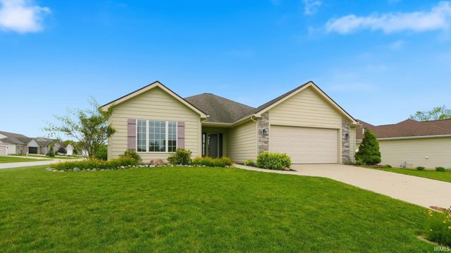 9815 Chadwick Lane, Fort Wayne, IN 46818