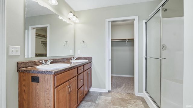 9815 Chadwick Lane, Fort Wayne, IN 46818