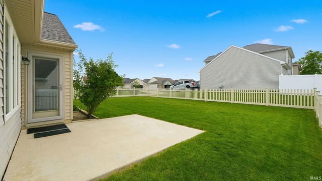 9815 Chadwick Lane, Fort Wayne, IN 46818