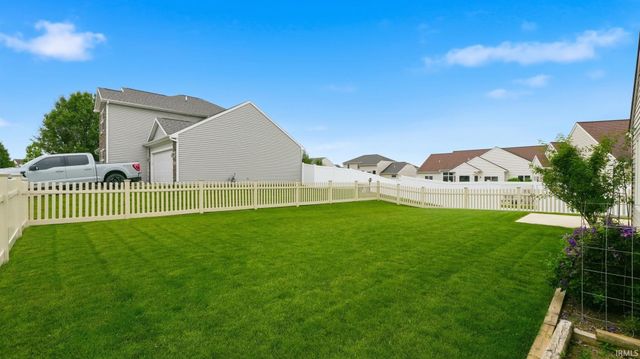 9815 Chadwick Lane, Fort Wayne, IN 46818