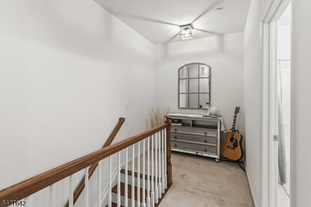 307 Waterview Ct, Hanover Twp., NJ 07927