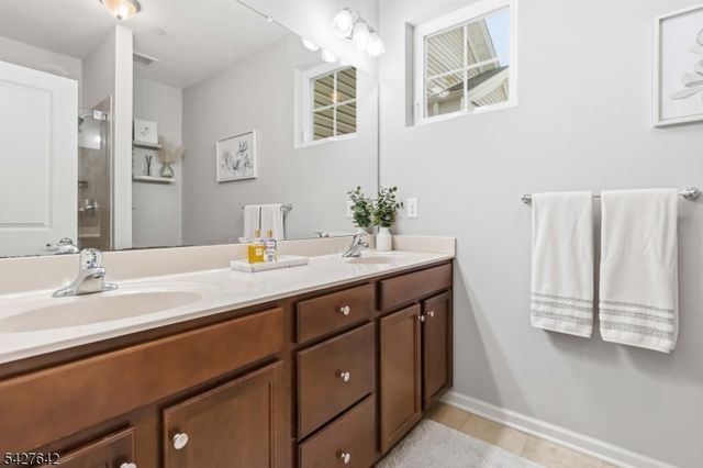 307 Waterview Ct, Hanover Twp., NJ 07927