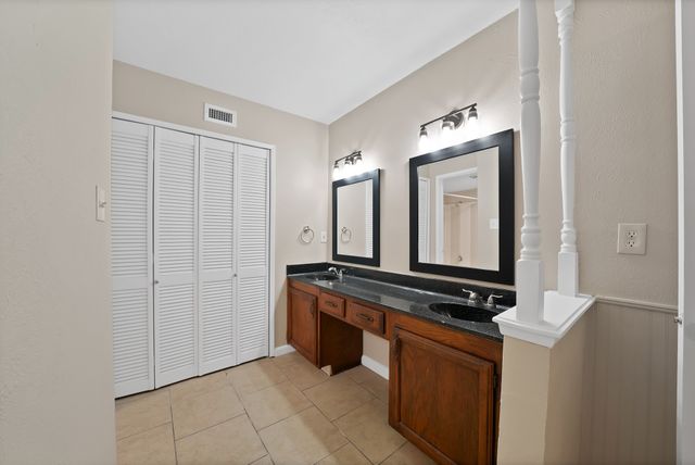 6080 Dooley Drive, The Colony, TX 75056