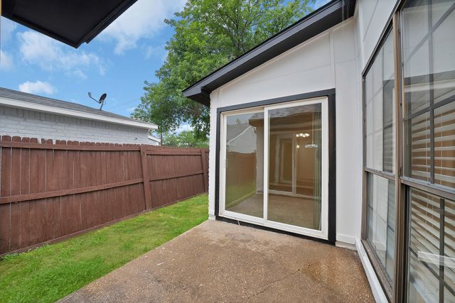 6080 Dooley Drive, The Colony, TX 75056