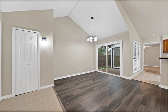 6080 Dooley Drive, The Colony, TX 75056