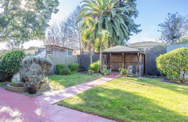 1259 Hawthorne St, Alameda, CA 94501