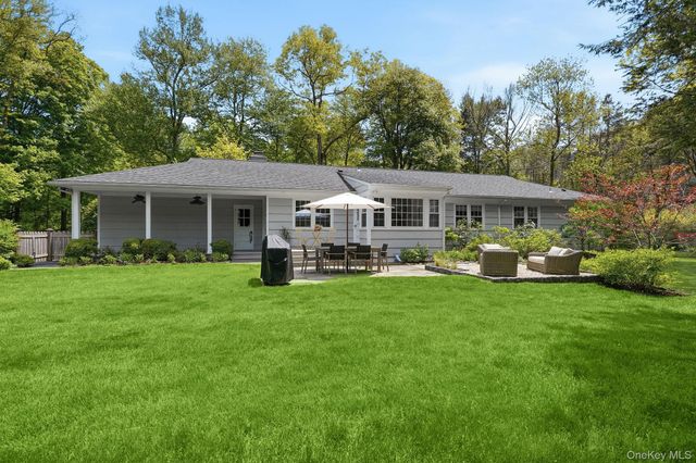 4 Loop Road, Bedford, NY 10506