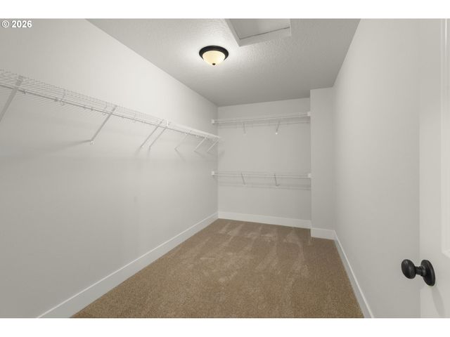 2555 Bourbon St, Forest Grove, OR 97116