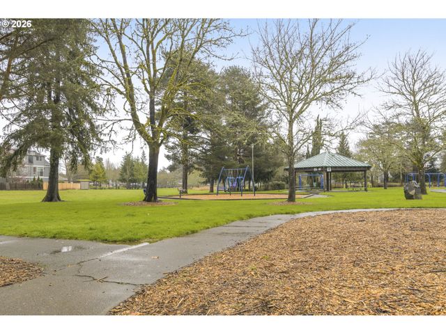 2555 Bourbon St, Forest Grove, OR 97116